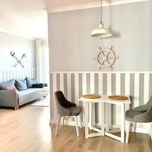 https://mieszkanie-w-marynarskim-stylu-700m-od-morza.kolobrzeghotels.com