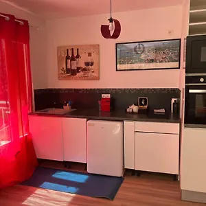  Apartment Cassisdream